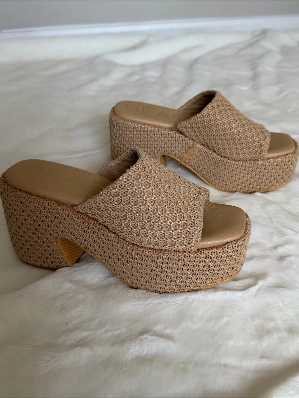 Beach By Matisse Como Beige Platform Slide Mule Heels for Women